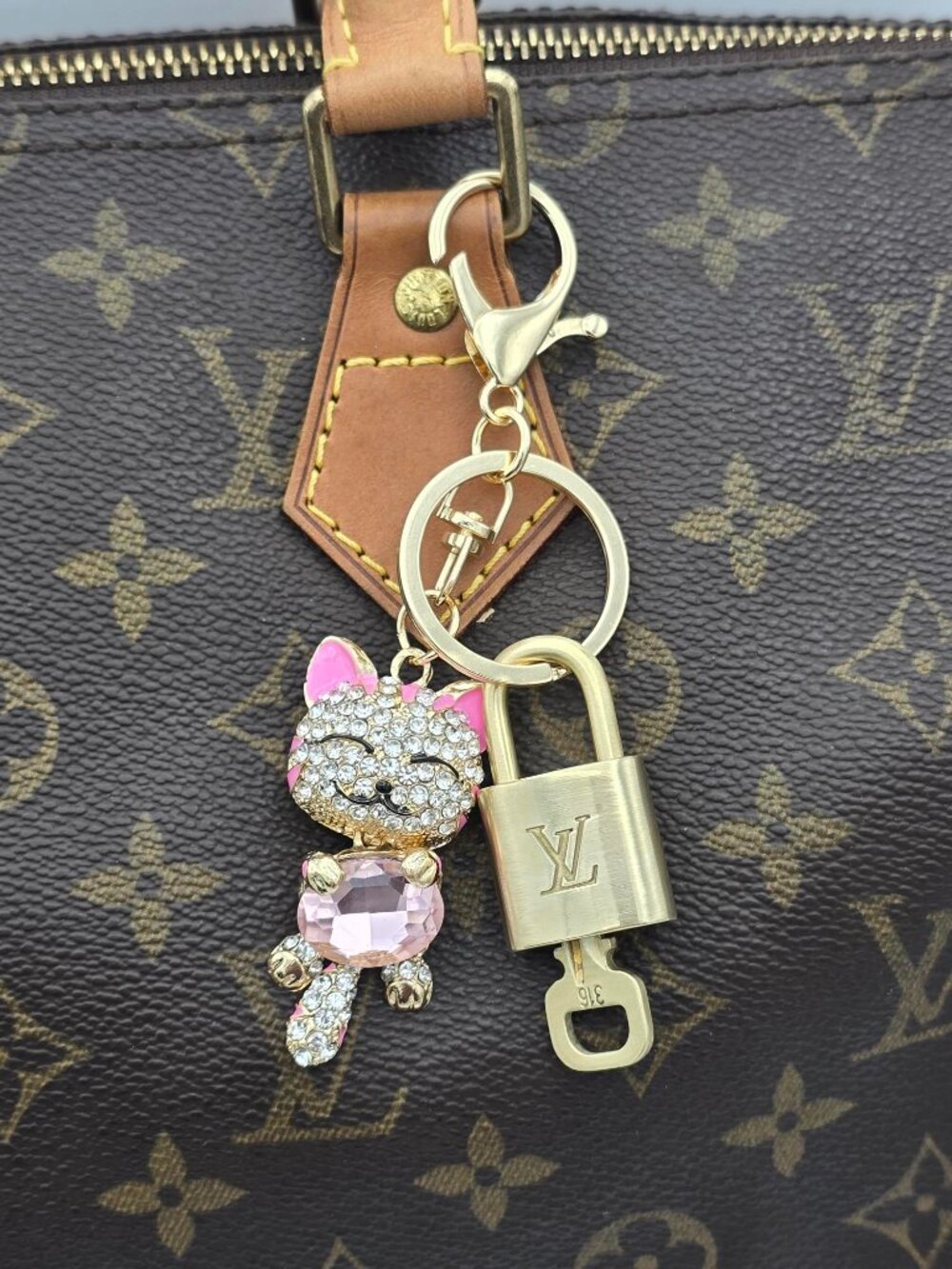 Authentic LV Gold Padlock & Key Set ✨Luxury Bag Charm w/ Unbranded Cat Keychain